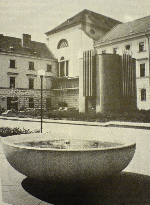 Pítko před celnicí